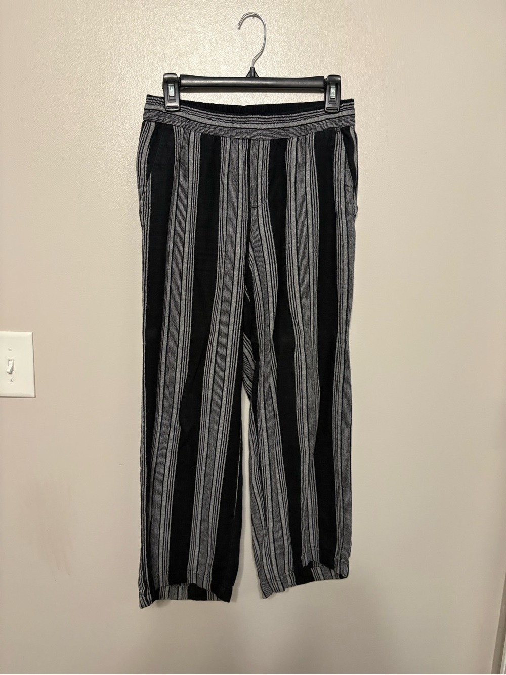 Black & Gray Vertical Stripe Women’s Pants